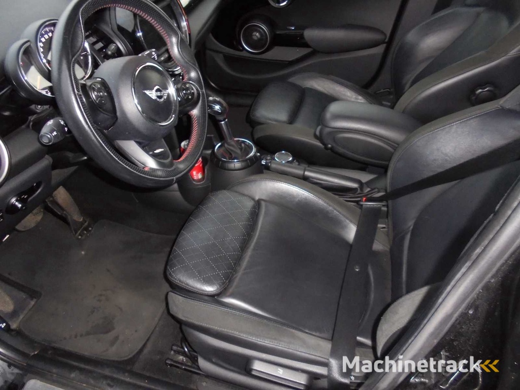 Mini - 2015 - Mini Automatic - 2.0 Coop.S P. S.Bns - JJN-68-D