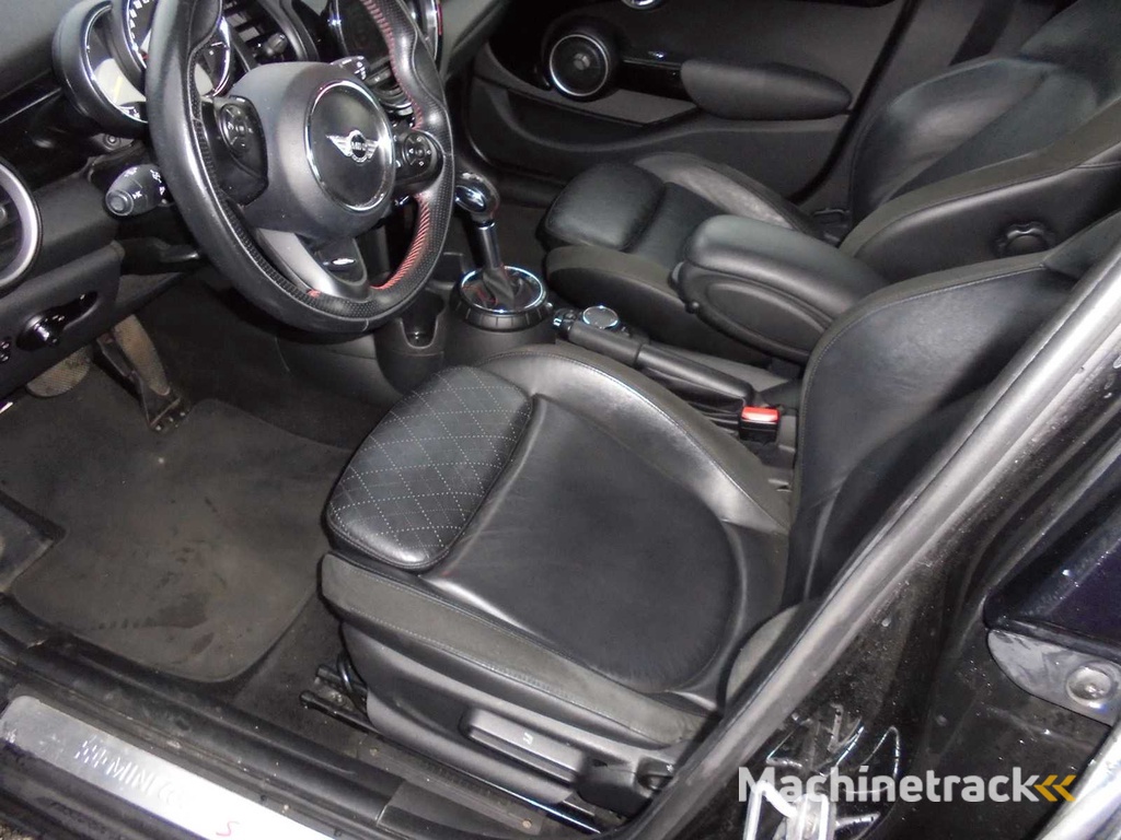 Mini - 2015 - Mini Automatic - 2.0 Coop.S P. S.Bns - JJN-68-D