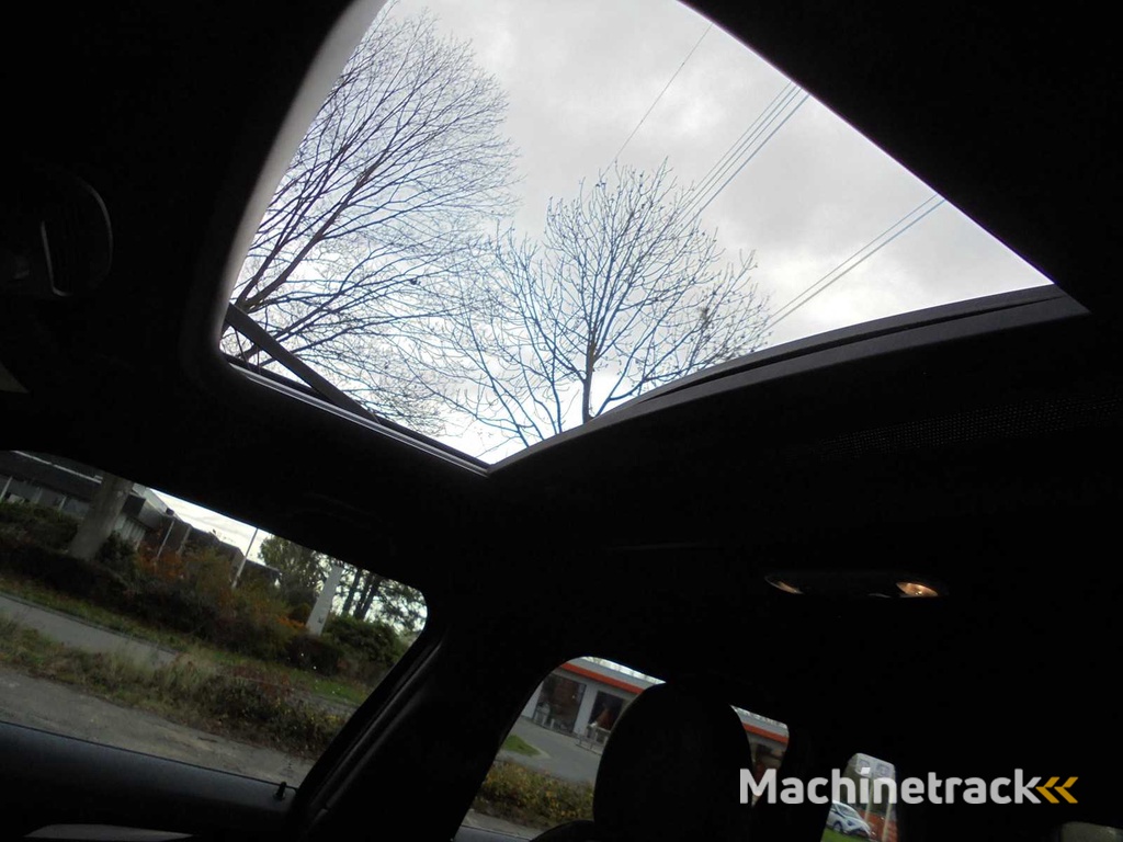 Mini - 2015 - Mini Automatic - 2.0 Coop.S P. S.Bns - JJN-68-D