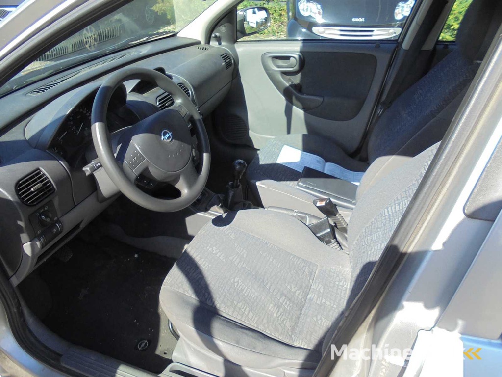 Opel - 2001 - Corsa - 1.2-16V Comfort - 23-HS-RB