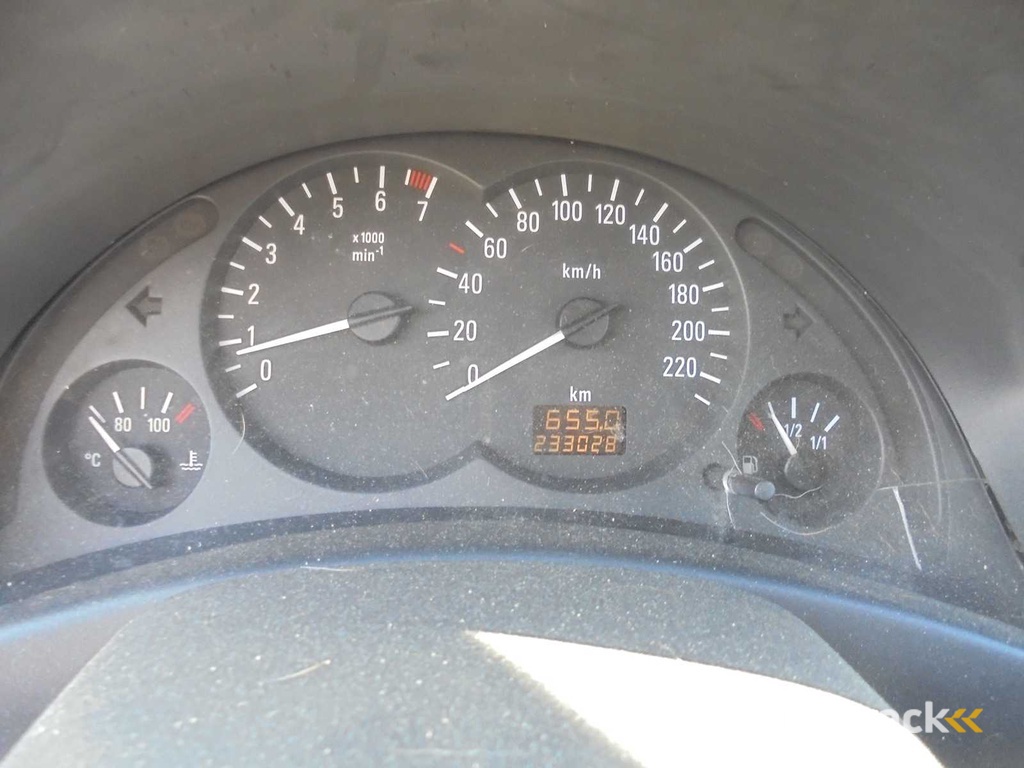 Opel - 2001 - Corsa - 1.2-16V Comfort - 23-HS-RB