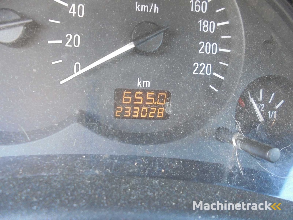 Opel - 2001 - Corsa - 1.2-16V Comfort - 23-HS-RB