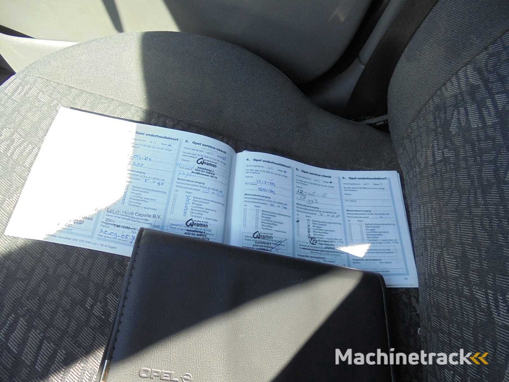 Opel - 2001 - Corsa - 1.2-16V Comfort - 23-HS-RB