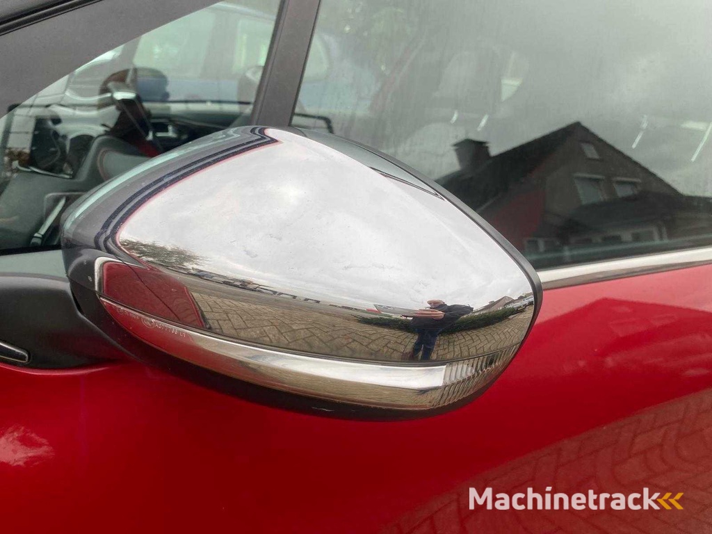 Peugeot - 2014 - 208 - 1.6 THP GTi - X-953-BJ