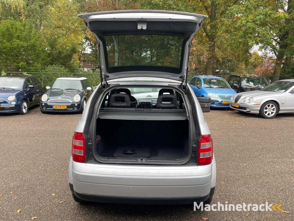 Audi - 2003 - A2 - 1.4 - 5-SFP-28