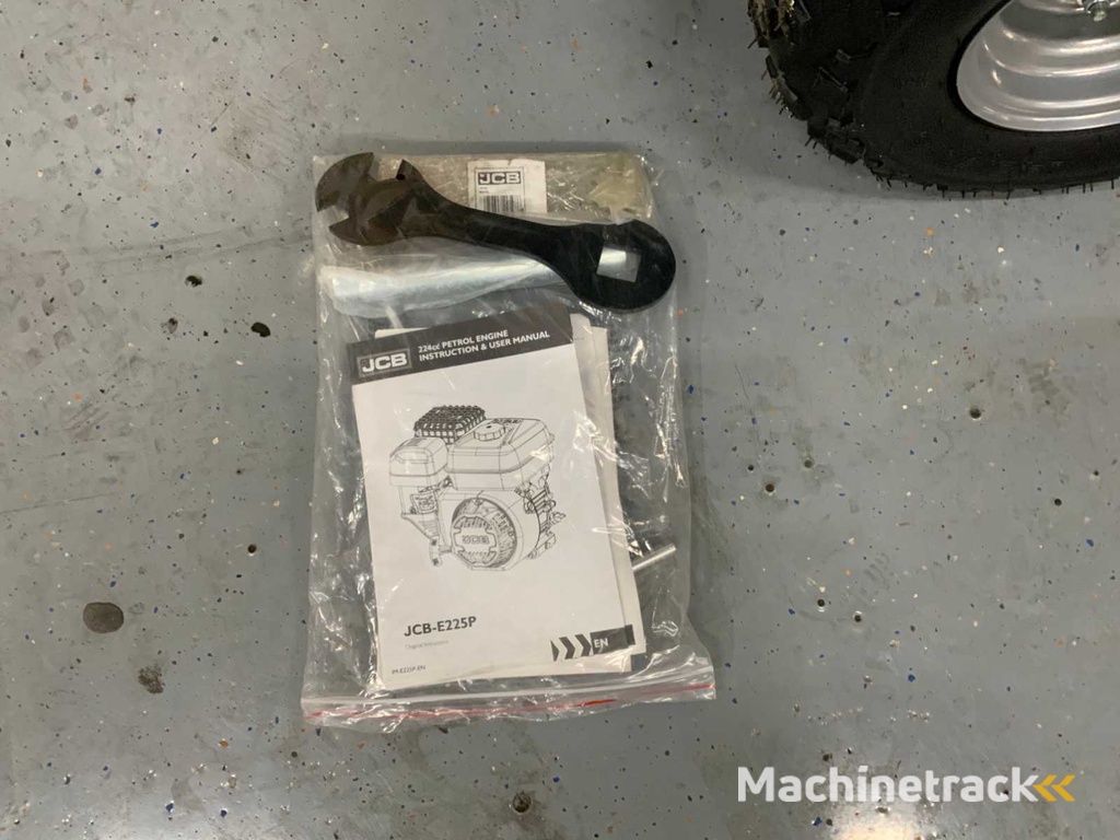 JCB - CH75100P - Häcksler, Hackkapazität 100 mm, 2025