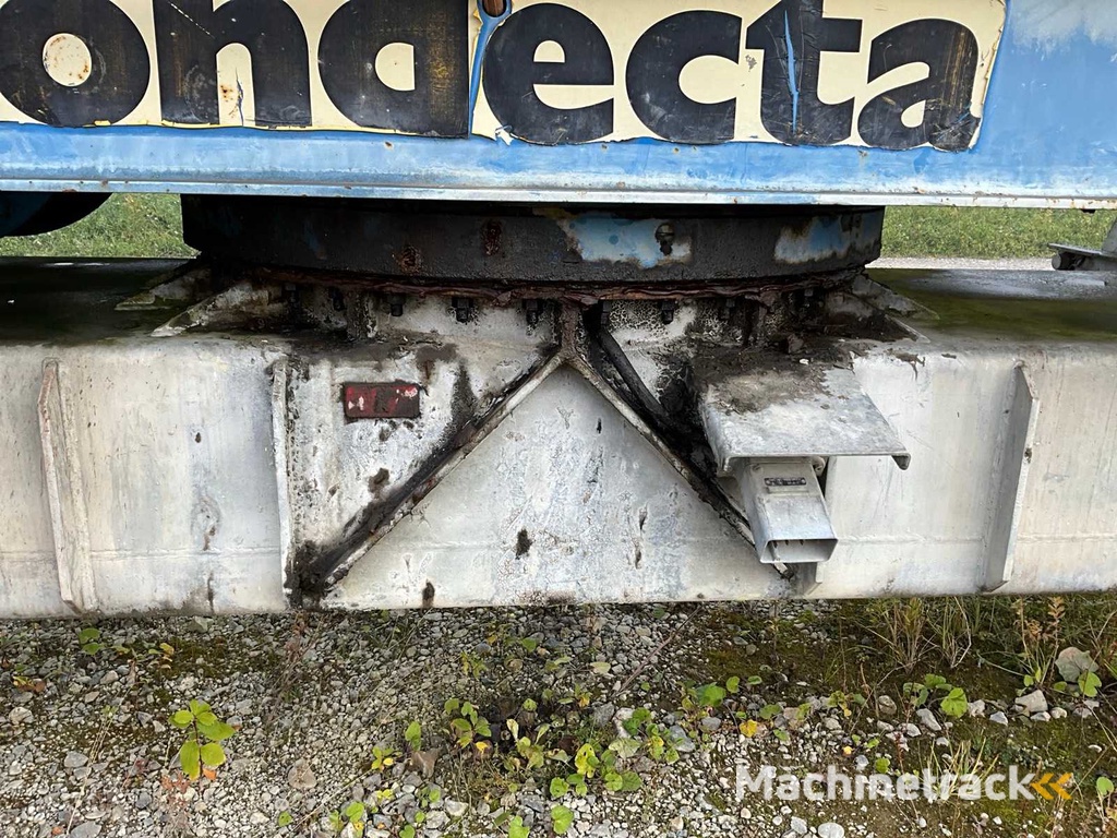 1987 Condecta Euro 3010 Zelfoprichtende kraan zonder chassis