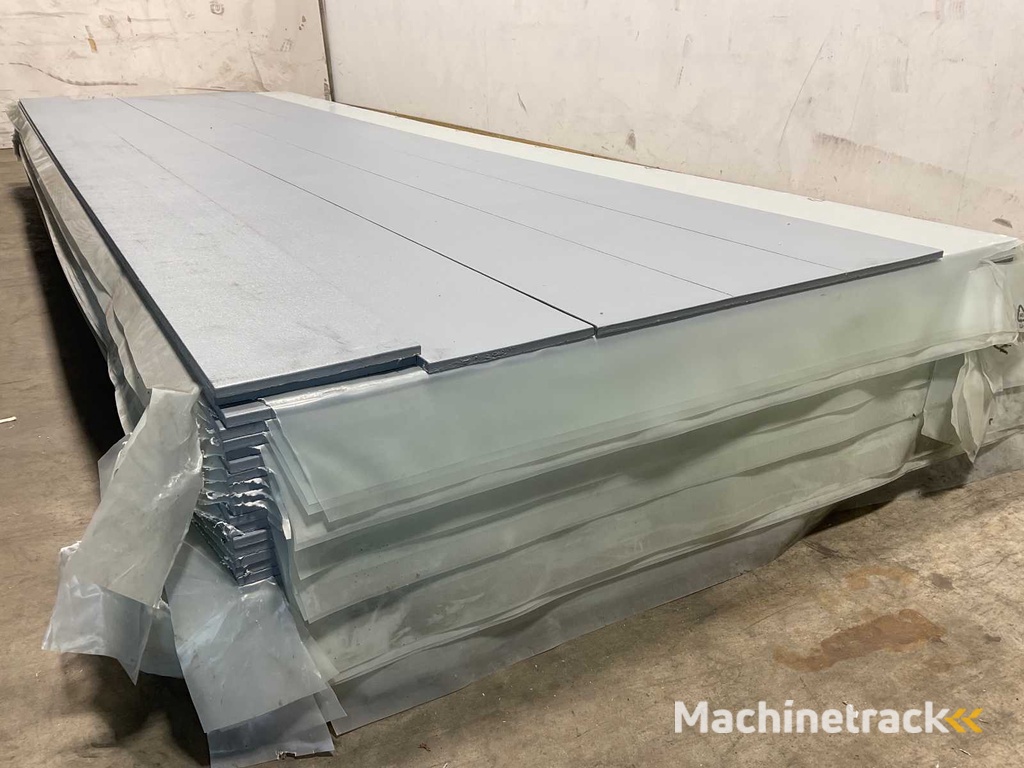 Fassadenleiste aus Cedral - Brandklasse A2 - Violett Blau - 360x18,6x1,2 cm (103x)