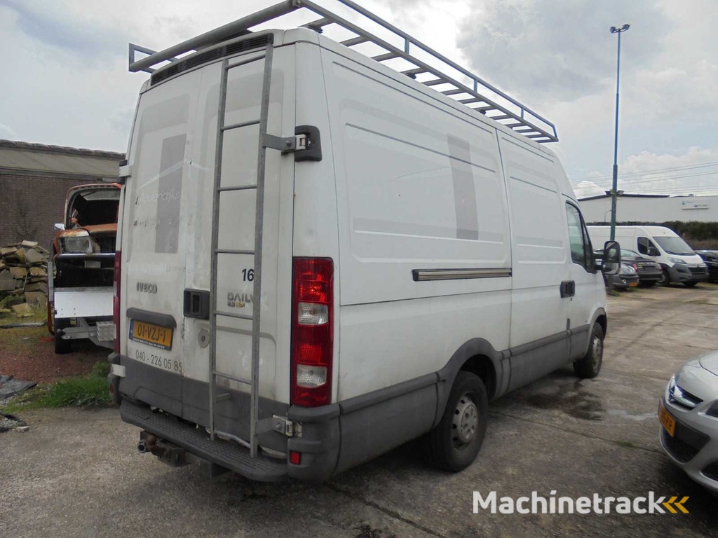 Iveco - 29 L 12V 330 H2 - 02-VZJ-1