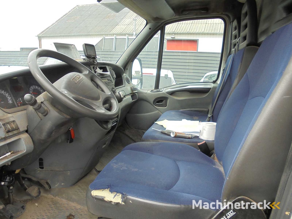 Iveco - 29 L 12V 330 H2 - 02-VZJ-1