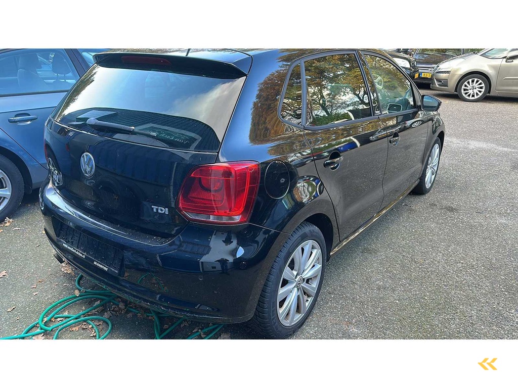 Volkswagen - 2011 - Polo Automatic - 1.6 TDI Highline - Passenger car