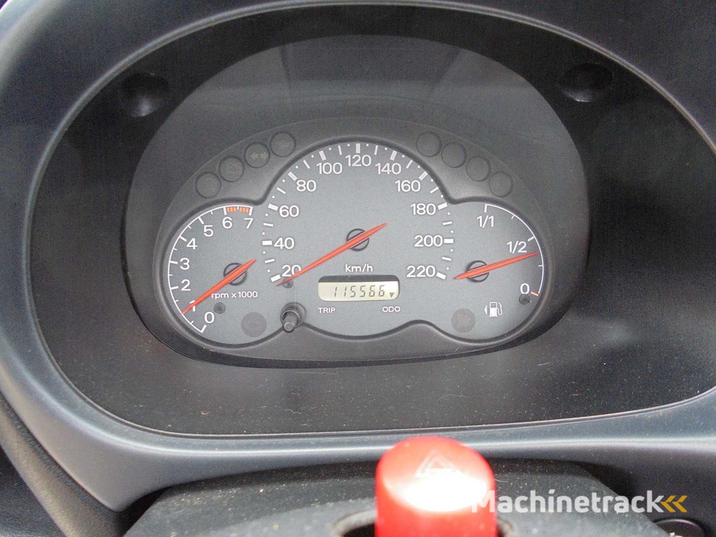 Ford - 2003 - Streetka - 1.6 - 16-NFF-3