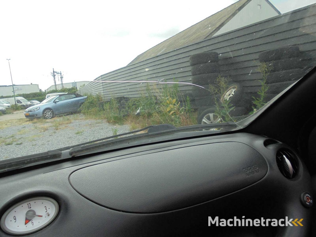 Ford - 2003 - Streetka - 1.6 - 16-NFF-3