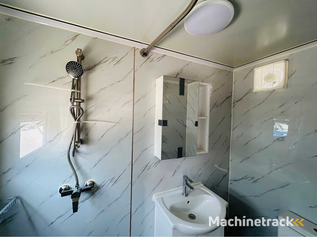 RTE - 2025 - 7409 - Mobile living unit with bathroom