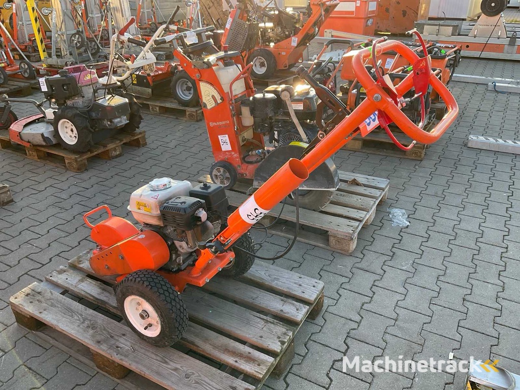 Dosko 200-6H Baumstumpfhäcksler