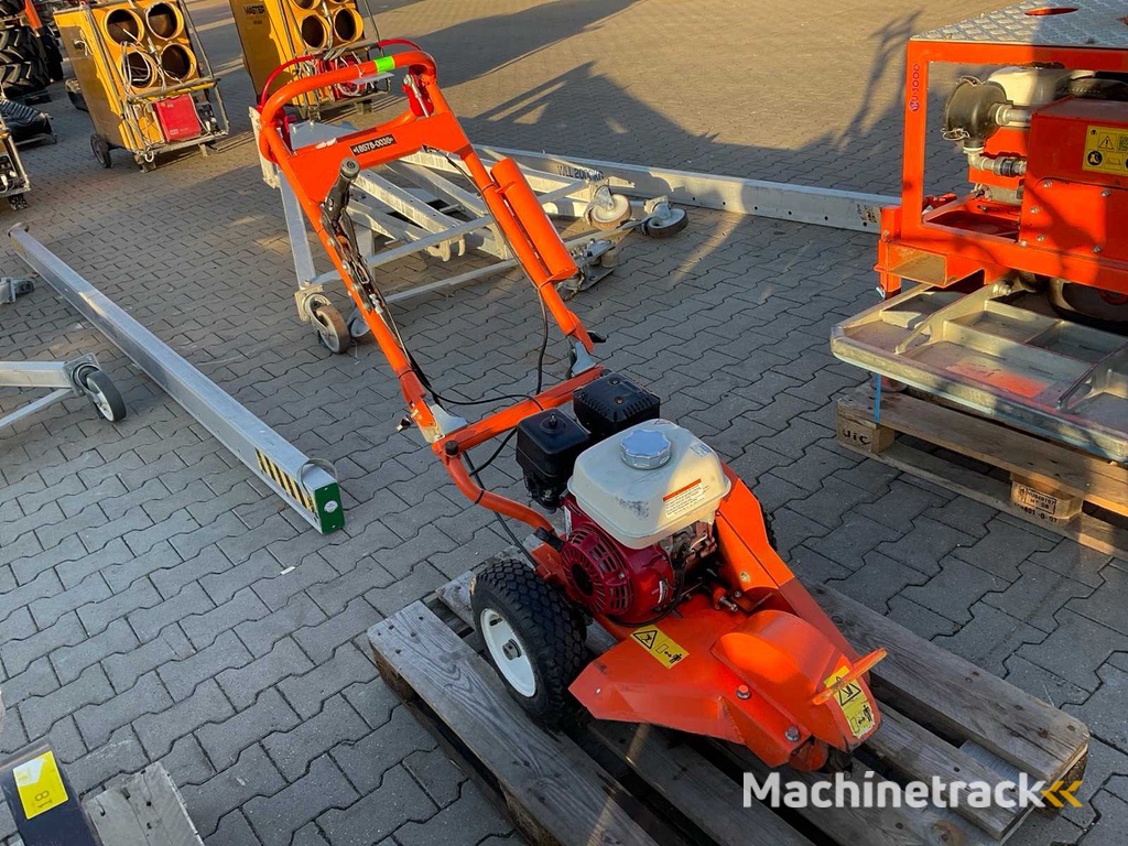 Dosko 200-6H Baumstumpfhäcksler