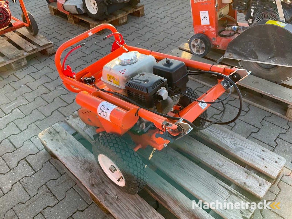 Dosko 200-6H Baumstumpfhäcksler