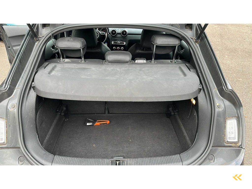 Audi - 2012 - A1 Sportback - 1.4 TFSI Pro Line S -60-XGL-3