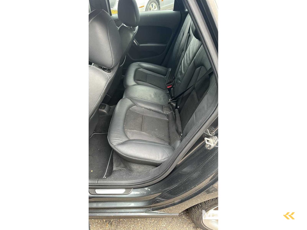 Audi - 2012 - A1 Sportback - 1.4 TFSI Pro Line S -60-XGL-3