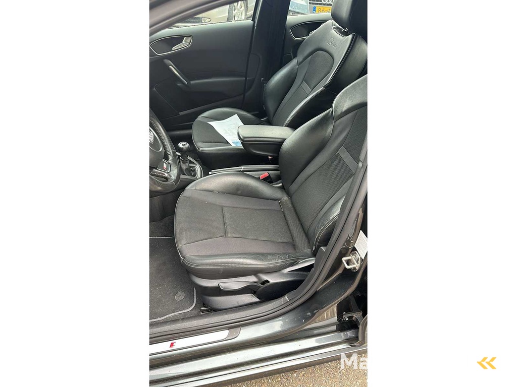 Audi - 2012 - A1 Sportback - 1.4 TFSI Pro Line S -60-XGL-3