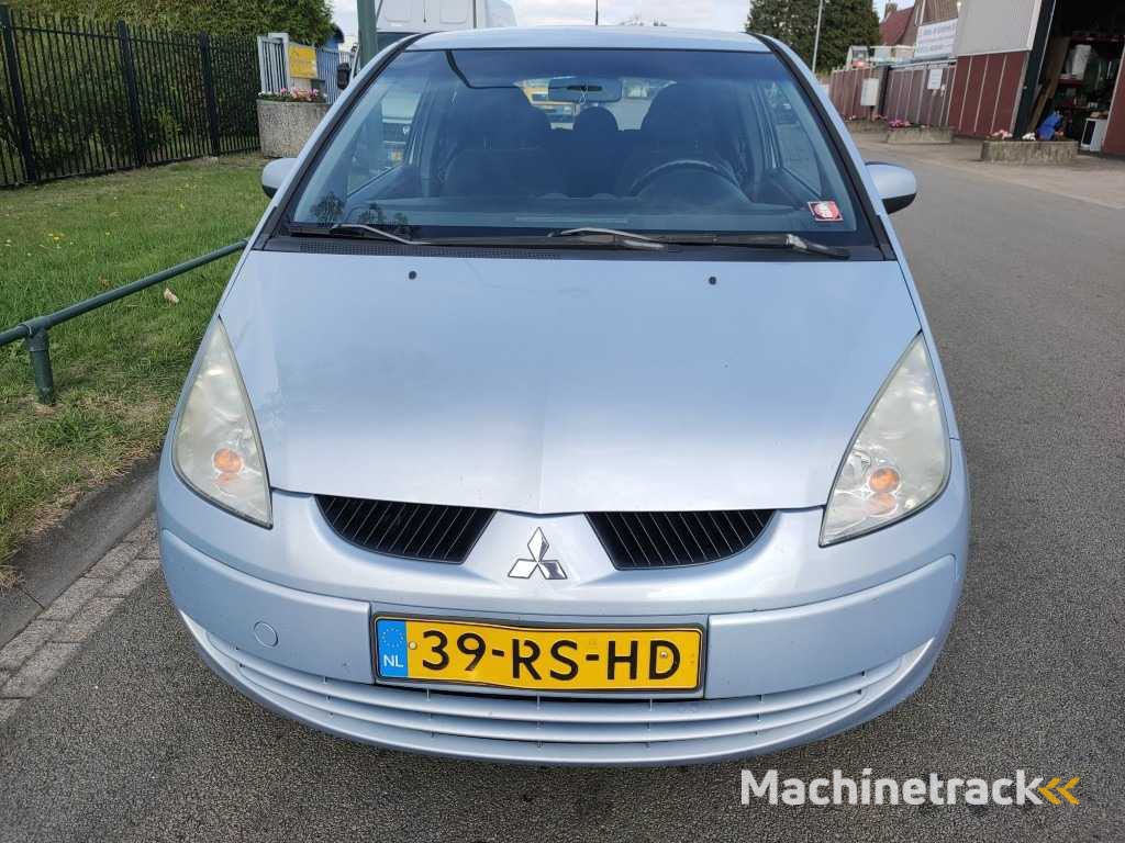 Mitsubishi - 2005 - Colt - 1.3 Invite - 39-RS-HD