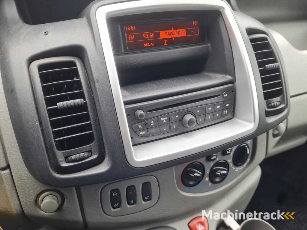 Renault - Trafic - 2.0 dCi T27 L1H1Bl.E - VF-882-P