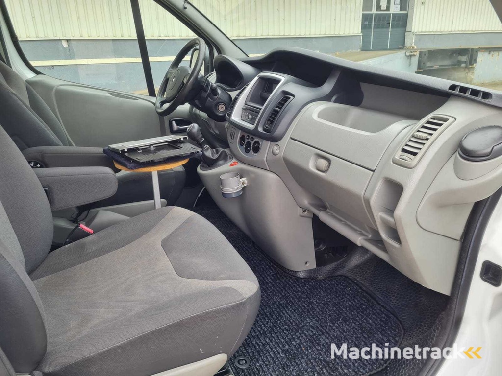 Renault - Trafic - 2.0 dCi T27 L1H1Bl.E - VF-882-P