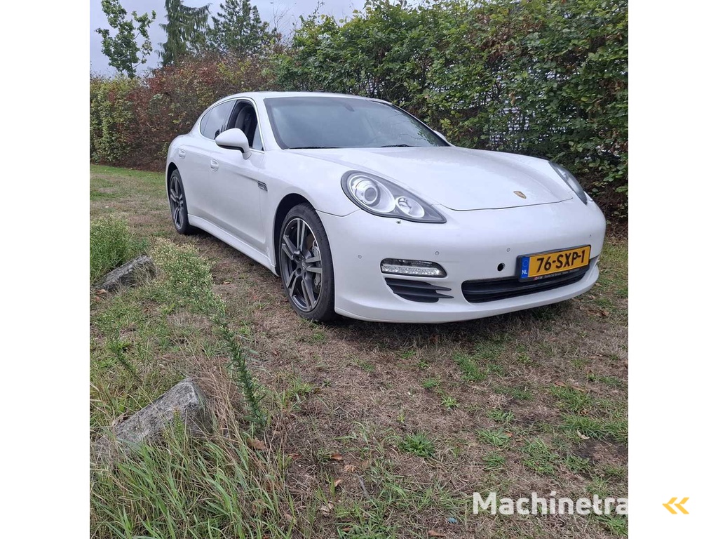 Porsche - 2010 - Panamera - 4.8 4S - 76-SXP-1