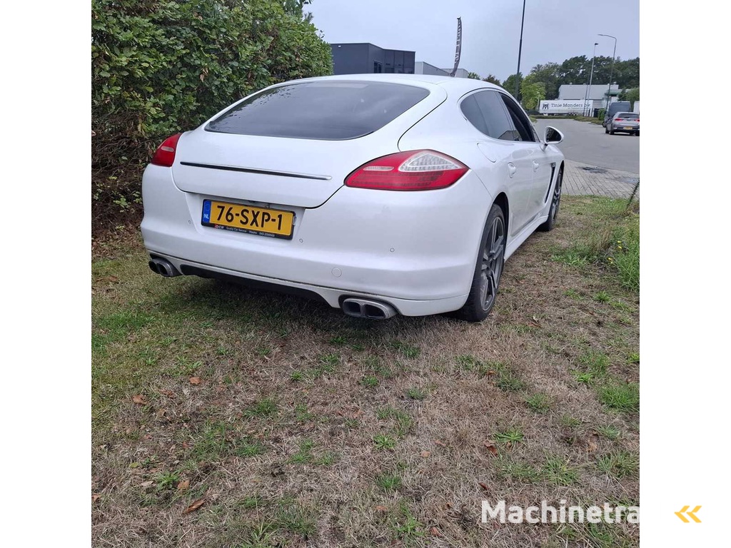 Porsche - 2010 - Panamera - 4.8 4S - 76-SXP-1
