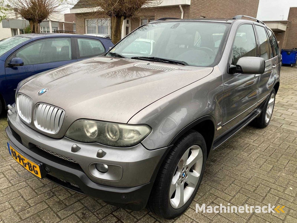 BMW - 2004 - X5 - 4.4i High Executive - 48-PG-BG