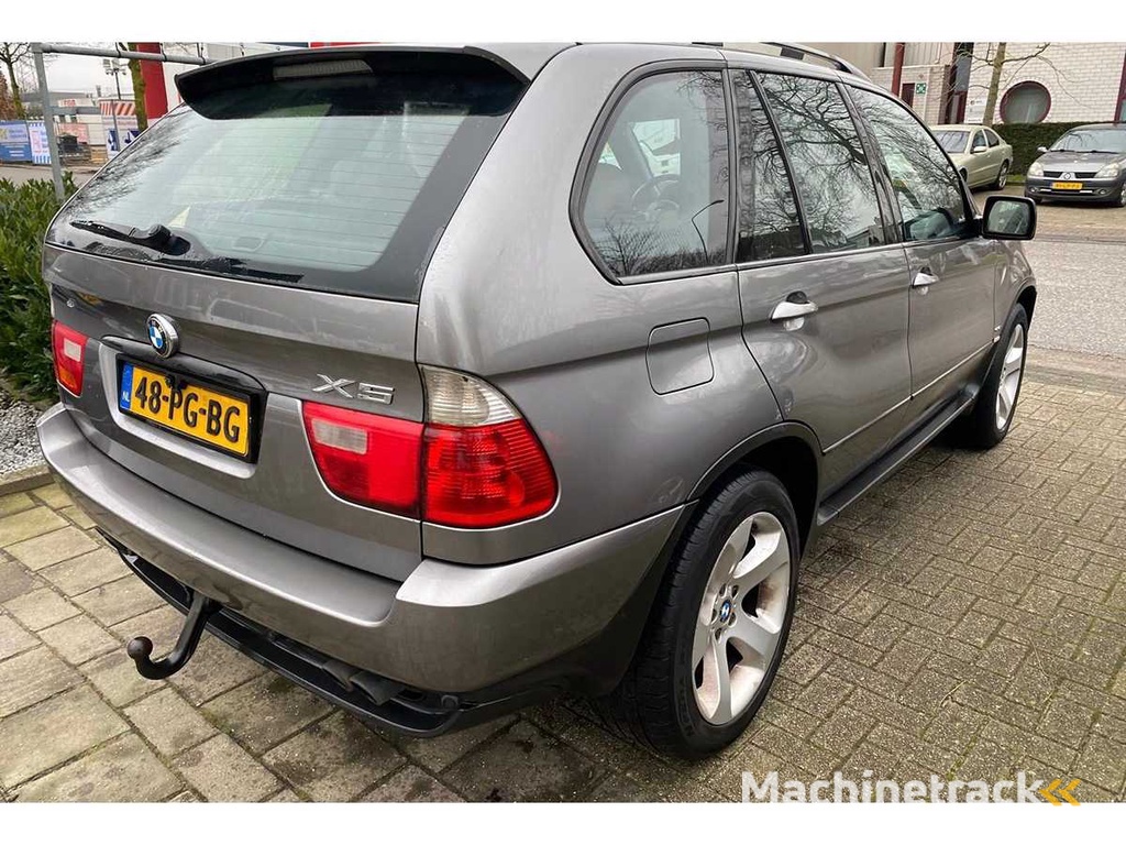 BMW - 2004 - X5 - 4.4i High Executive - 48-PG-BG