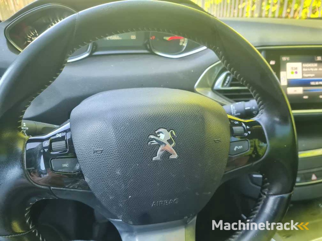 Peugeot - 2016 - 308 SW - 1.2 PureT.Blue L. Pr - KX-931-V