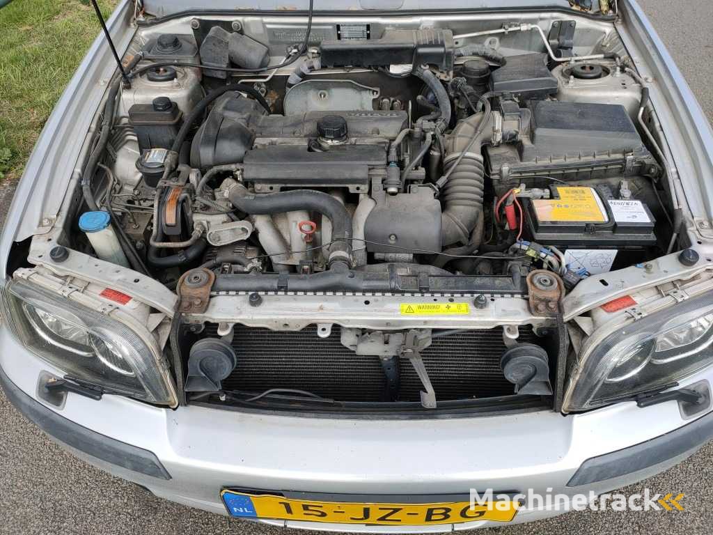 Volvo - 2002 - V40 - 1.8 Europa - 15-JZ-BG