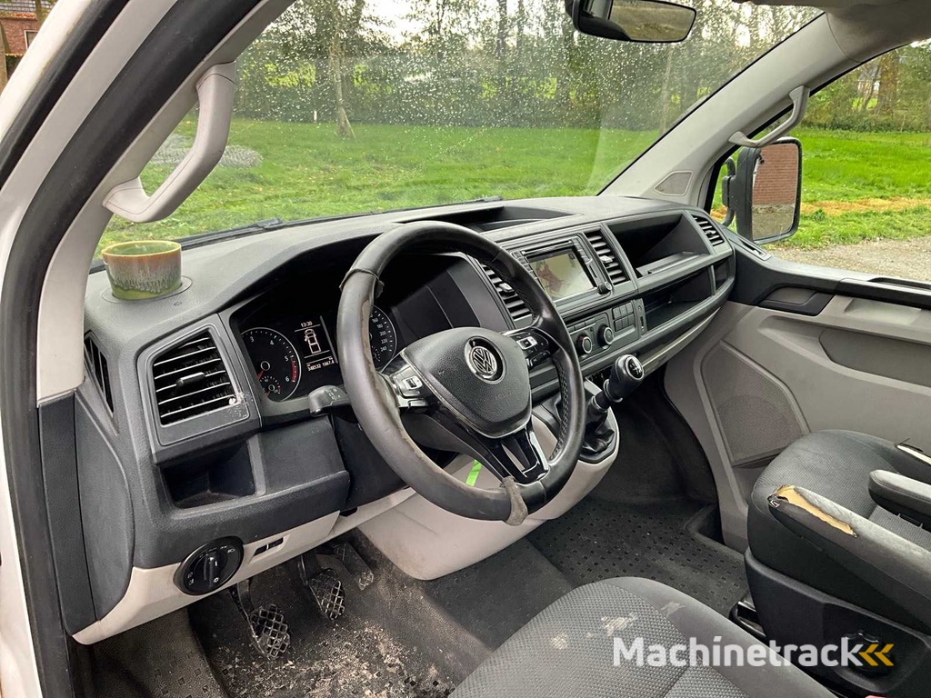 2017 - Volkswagen - Transporter - 2.0 TDI L2H1 DC 4MCo - PKW