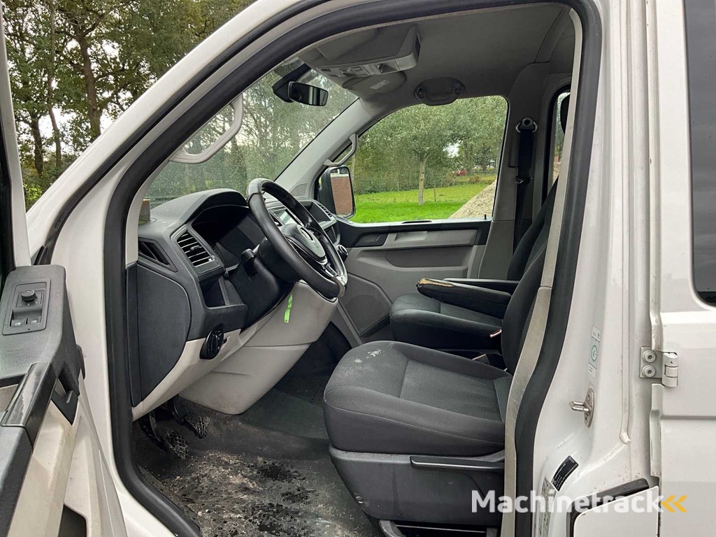 2017 - Volkswagen - Transporter - 2.0 TDI L2H1 DC 4MCo - PKW
