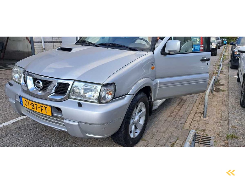 Nissan - Terrano ll - 3.0 Di Luxury SR-B - 01-BT-FT - Bedrijfswagen