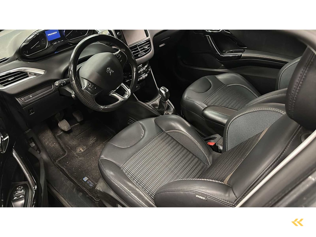Peugeot - 2013 - 208 - 1.6 VTi Allure - 4-SVG-43