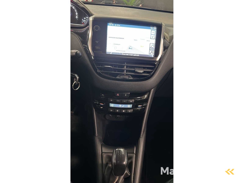 Peugeot - 2013 - 208 - 1.6 VTi Allure - 4-SVG-43