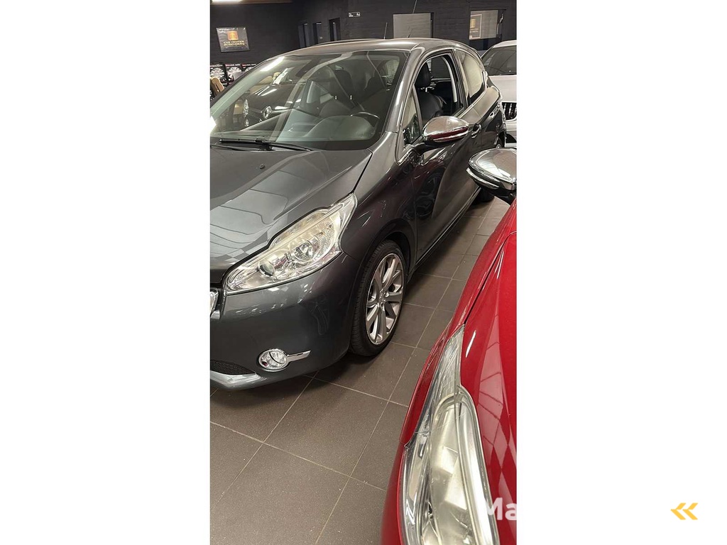 Peugeot - 2013 - 208 - 1.6 VTi Allure - 4-SVG-43