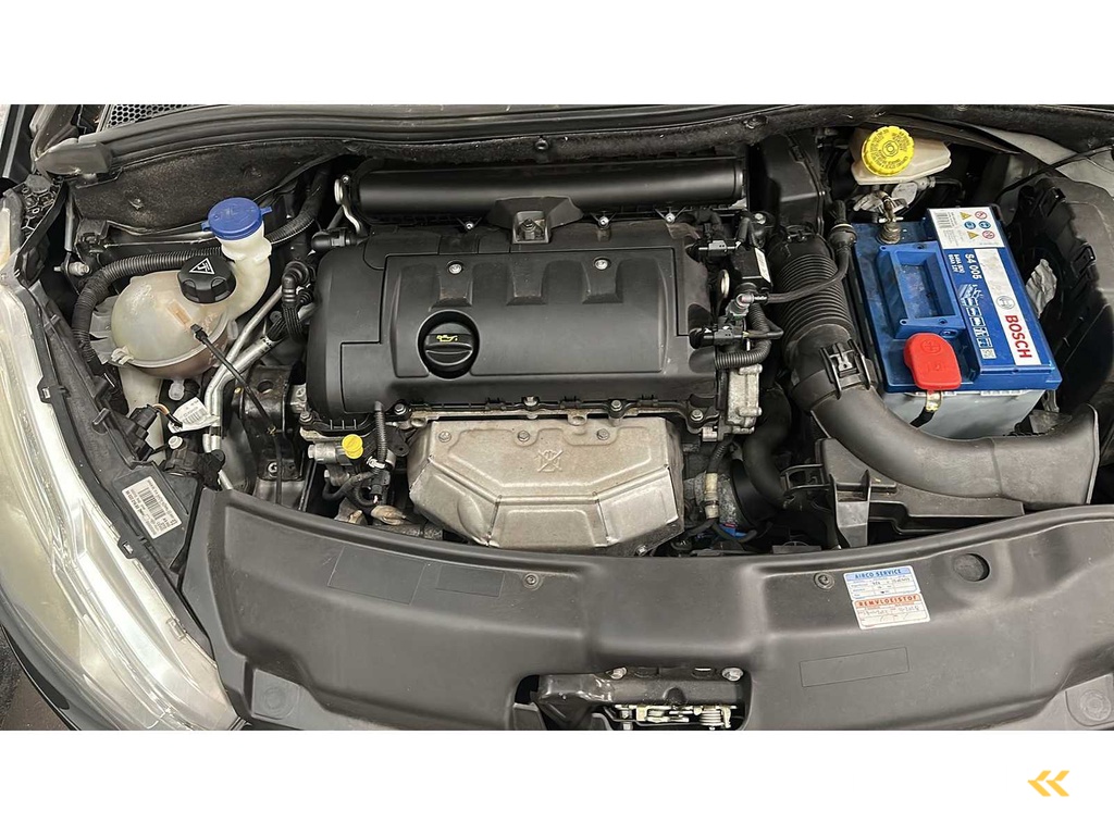 Peugeot - 2013 - 208 - 1.6 VTi Allure - 4-SVG-43