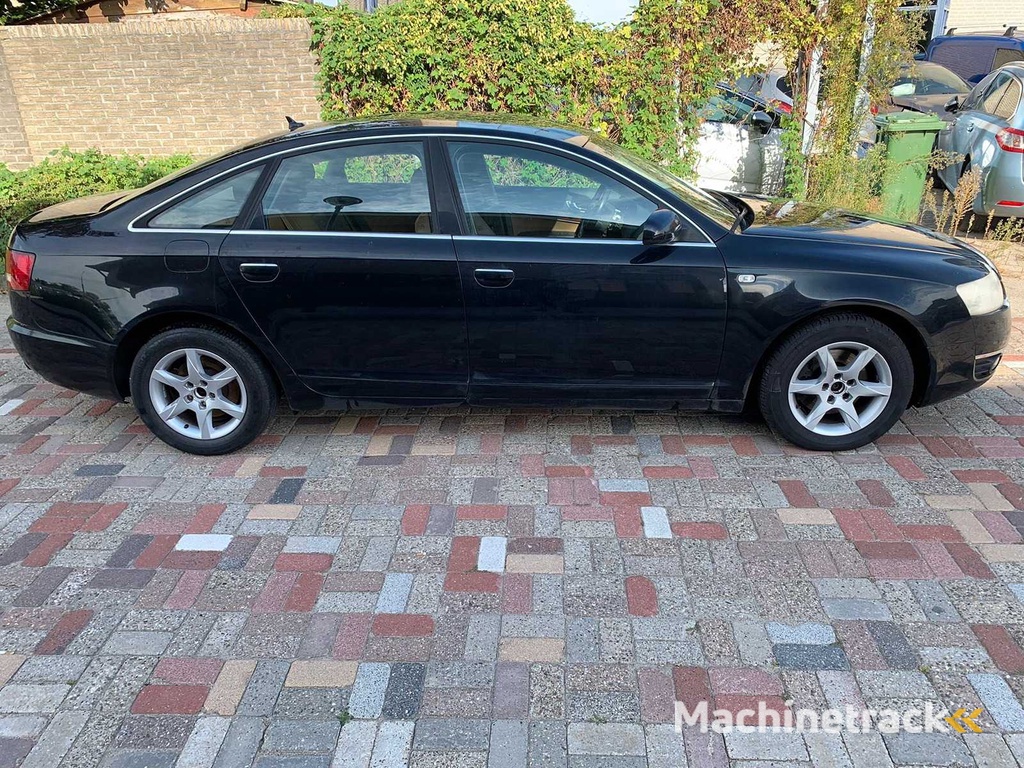 Audi - 2005 - A6 Limousine - 2.4 Pro Line - 09-RX-NZ