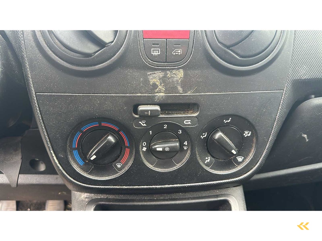 Peugeot - Bipper - 1.3 HDi XT Profit + - 1-VNB-67