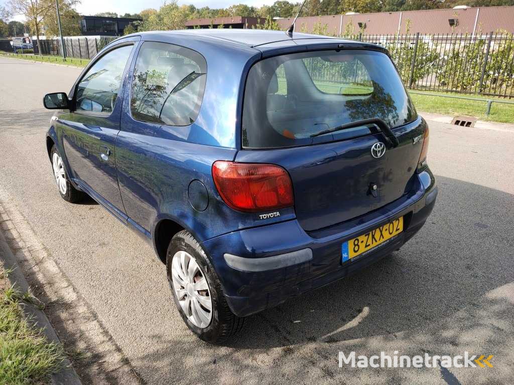 Toyota - 2003 - Yaris - 1.0 VVT-i - 8-ZKX-02