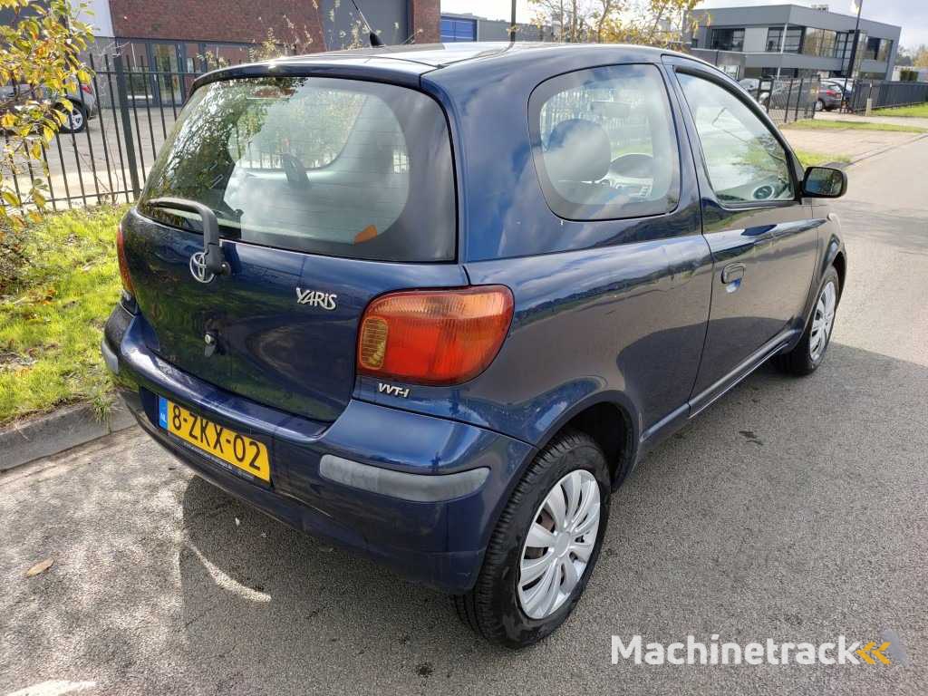 Toyota - 2003 - Yaris - 1.0 VVT-i - 8-ZKX-02