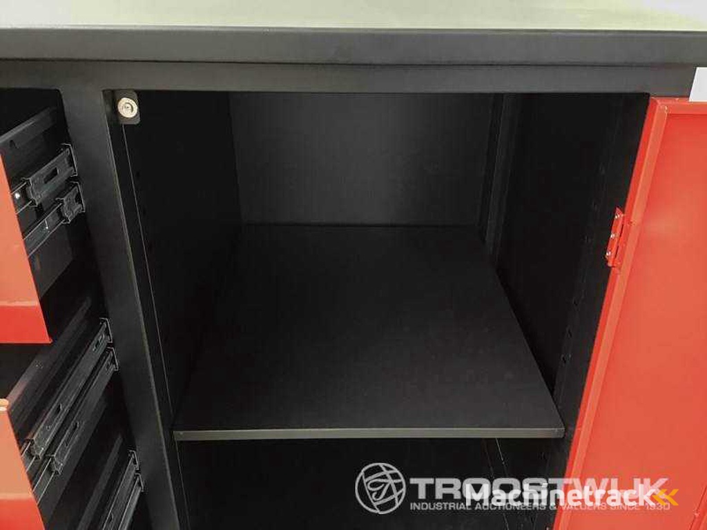 2025 -Easy-Going -10FT-12D-2- 01C - Werkbank