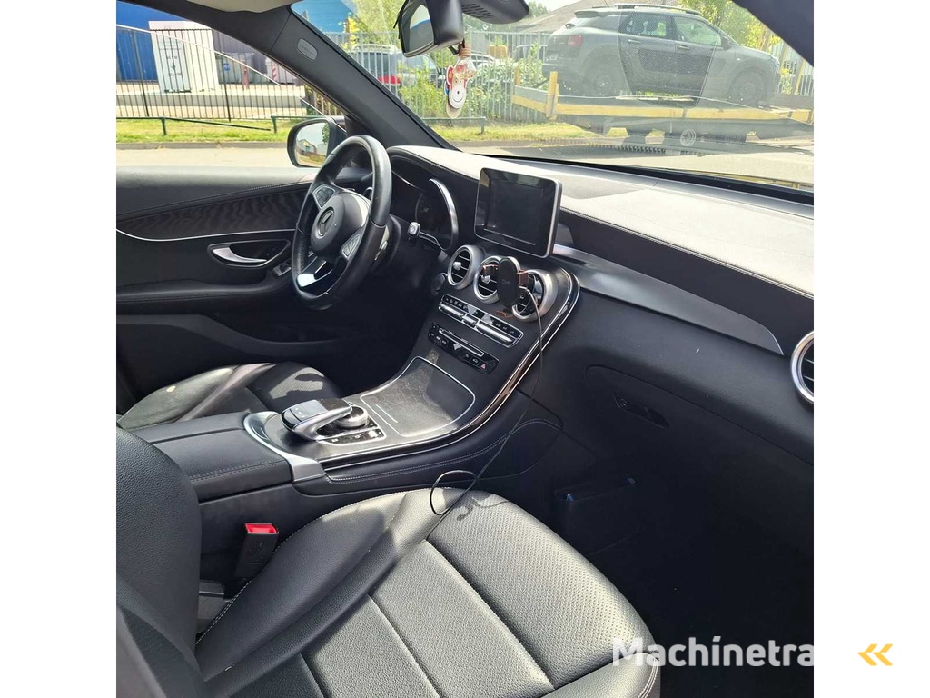 Mercedes-Benz - 2018 - GLC klasse - 350e 4MATIC Pr. Plus - GPT-16-f