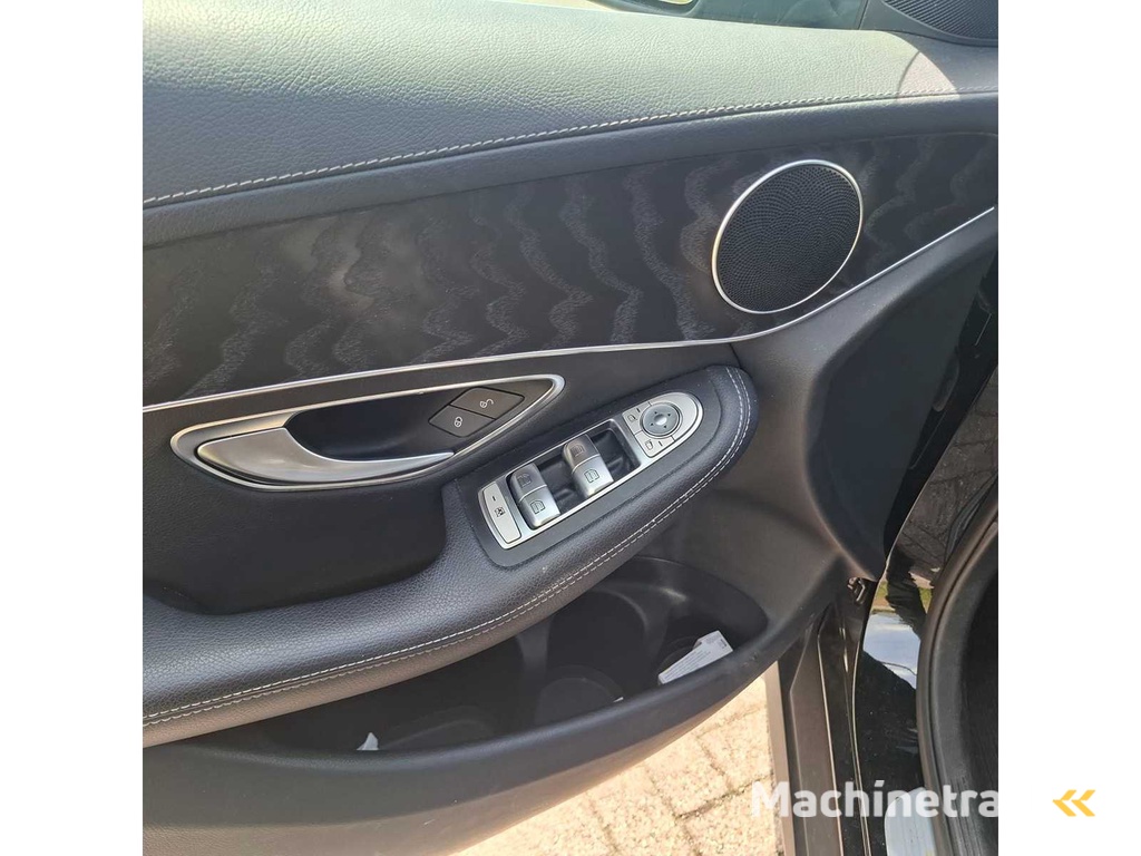 Mercedes-Benz - 2018 - GLC klasse - 350e 4MATIC Pr. Plus - GPT-16-f