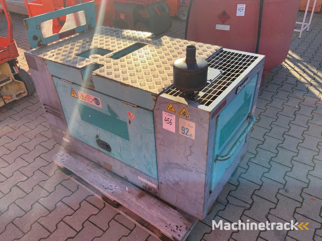 Denyo DLW 400ESEW Gleichstrom-Schweißgenerator / AC-Stromerzeuger Anhänger