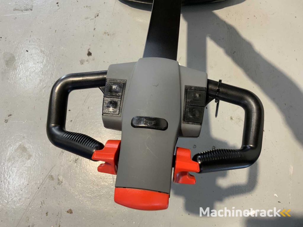 EP - EPL 154 - Elektro-Niederhubwagen, Lithium-Ionen-Batterie, 1500kg