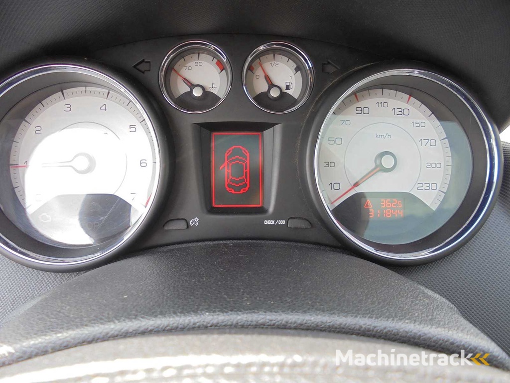 Peugeot - 2008 - 308 - 1.6 VTi XT - 22-GRN-5